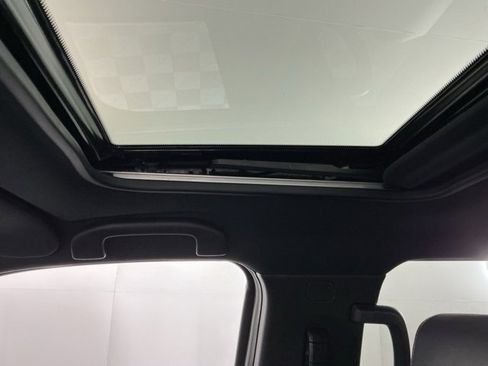 Used 2023 Nissan Frontier PRO-4X w/ Pro-4X Premium Package image 19