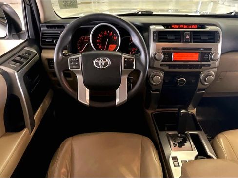 Used 2013 Toyota 4Runner SR5 image 5