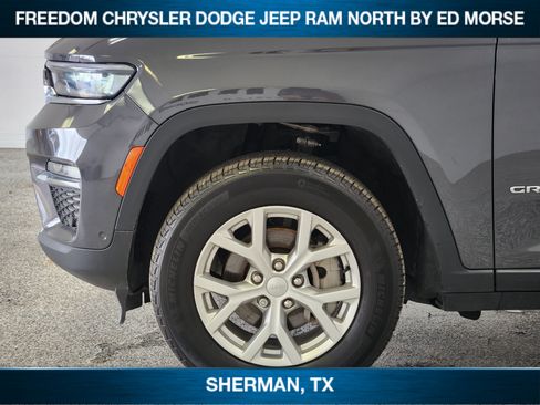 Used 2023 Jeep Grand Cherokee Limited w/ Luxury Tech Group II AWD/4WD image 6