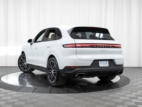 Certified 2024 Porsche Cayenne image 34