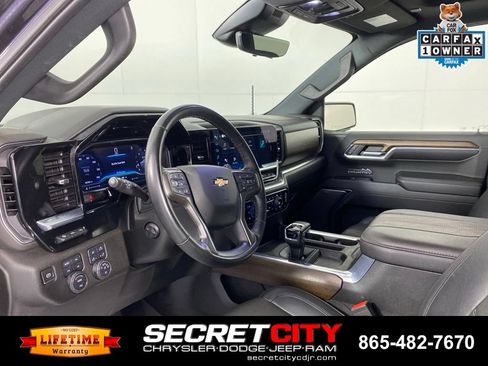 Used 2024 Chevrolet Silverado 1500 High Country w/ High Country Premium Package AWD/4WD image 11