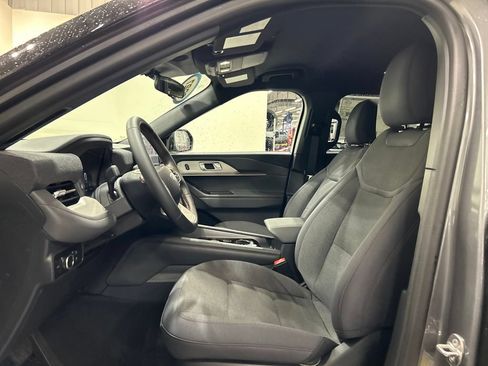 New 2027 Ford Explorer Active AWD/4WD image 10