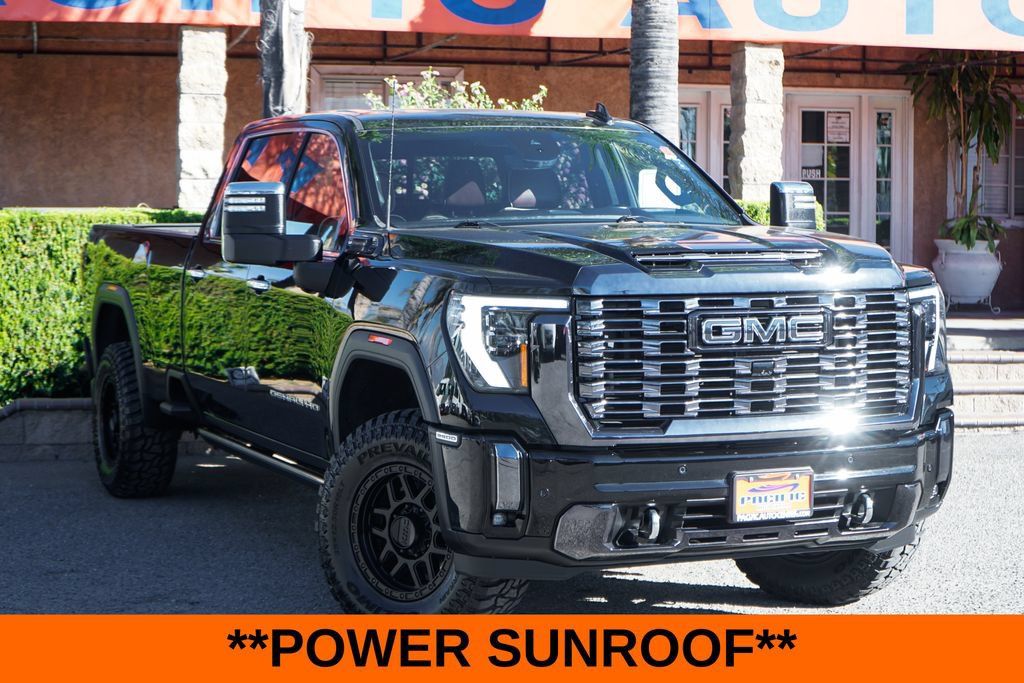 Used 2024 GMC Sierra 3500 Denali Ultimate AWD/4WD image 2