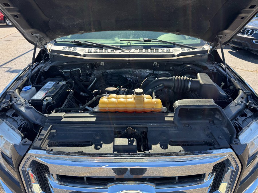 Used 2016 Ford F150 XLT AWD/4WD image 22