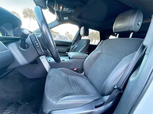 Used 2023 Land Rover Discovery S R-Dynamic image 23