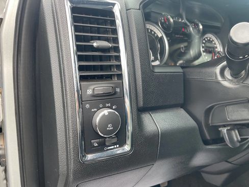 Used 2015 RAM 2500 Laramie w/ Protection Group image 21