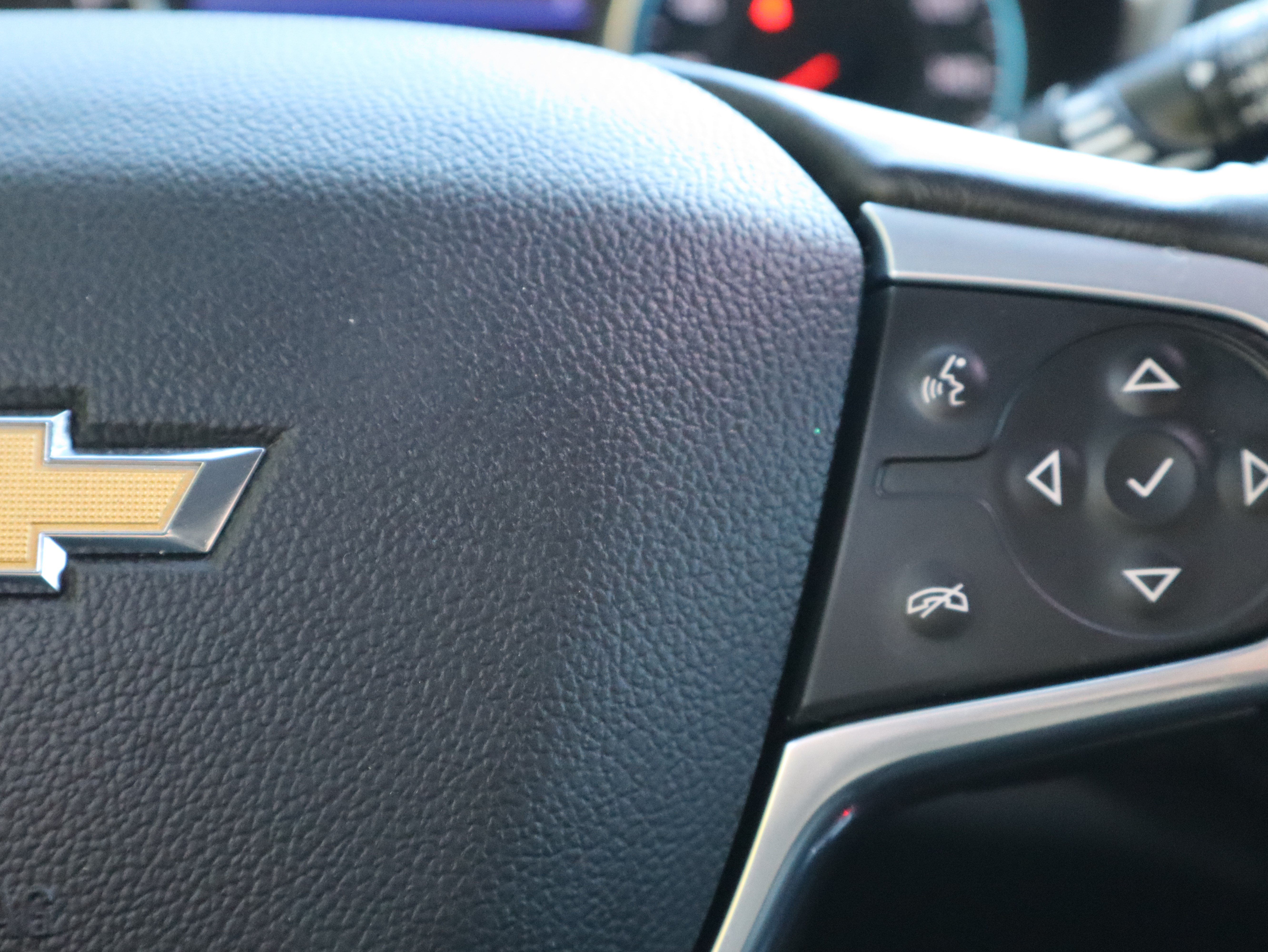 Used 2021 Chevrolet Traverse Premier FWD image 27