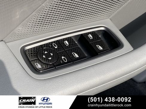 Used 2020 Porsche Taycan 4S w/ Premium Package image 9