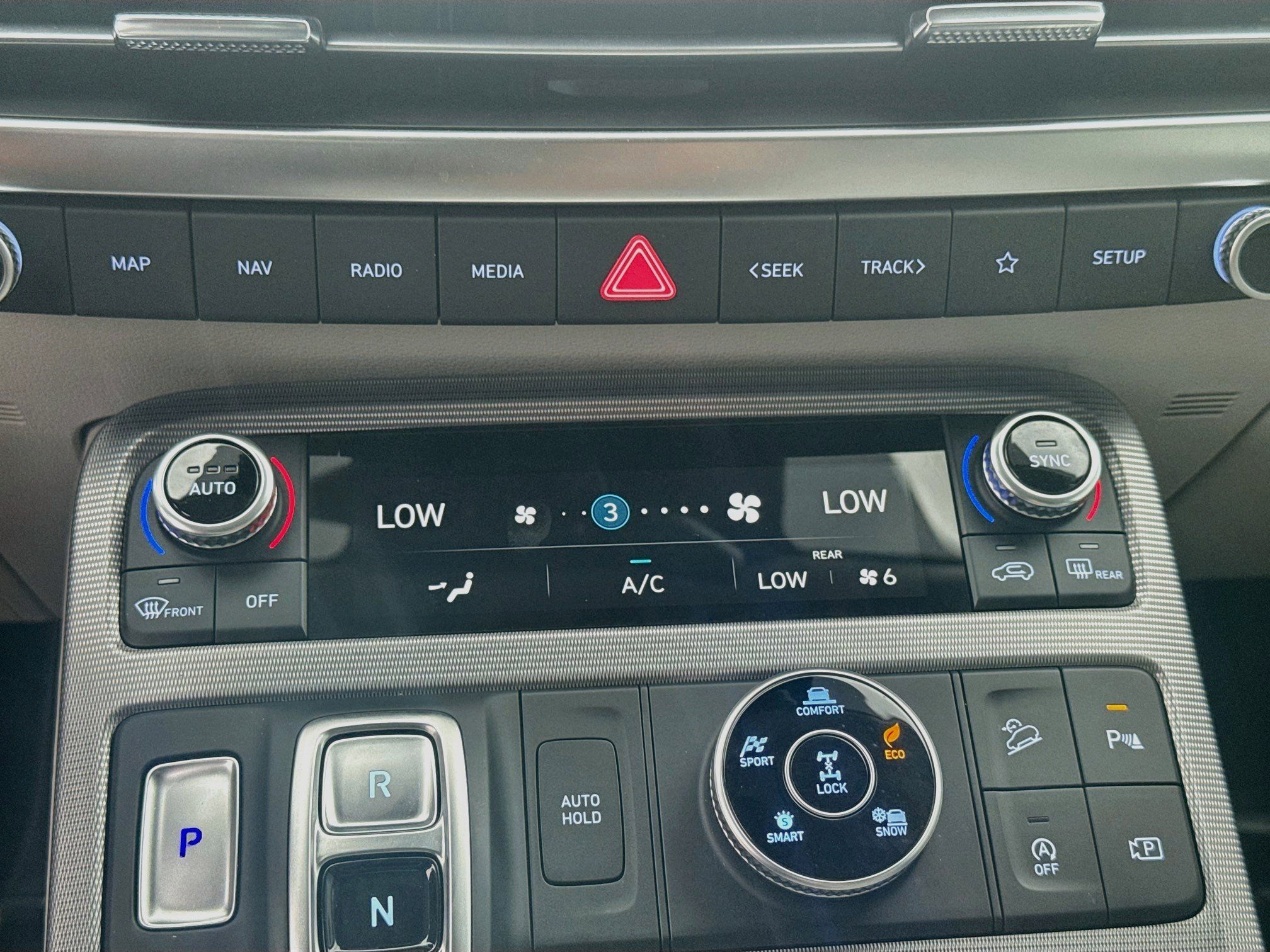 Used 2024 Hyundai Palisade Calligraphy AWD/4WD image 13