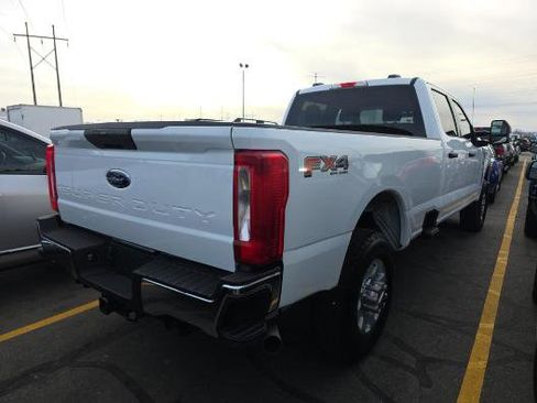 Used 2023 Ford F350 XLT w/ FX4 Off-Road Package image 6