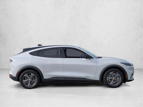 Certified 2023 Ford Mustang Mach-E Select image 4