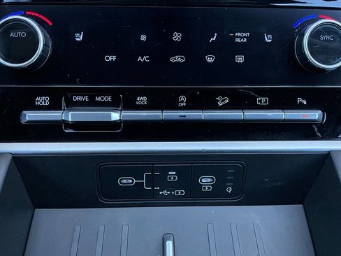 Used 2025 Hyundai Santa Fe SEL image 25