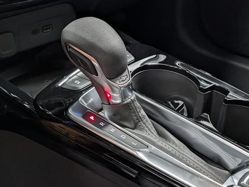 New 2026 Chevrolet Trax LT w/ Sunroof Package FWD image 24