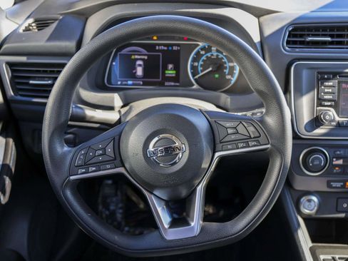 Used 2018 Nissan Leaf S image 21