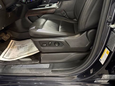 Used 2025 GMC Sierra 2500 SLT image 21