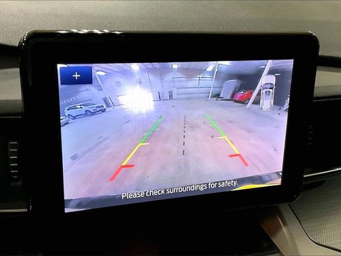 Certified 2023 Ford Explorer XLT w/ Equipment Group 202A image 20