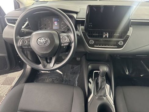 Used 2025 Toyota Corolla LE image 33