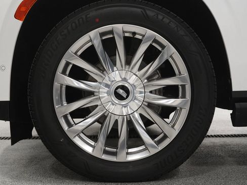 Used 2021 Cadillac Escalade ESV Premium Luxury w/ Driver Assist Tech Package image 9