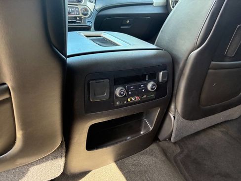 Used 2016 GMC Yukon Denali w/ Open Road Package image 10