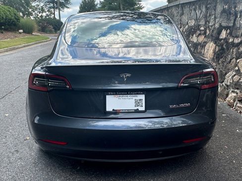 Used 2021 Tesla Model 3 Performance image 7