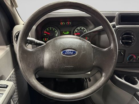 Used 2017 Ford E-350 and Econoline 350 Super Duty w/ Power Windows & Locks Group RWD image 19