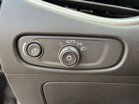 Used 2024 Chevrolet Malibu LT FWD image 25