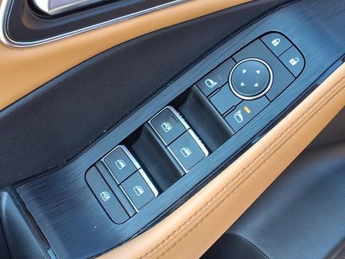 Used 2021 Nissan Rogue Platinum image 13