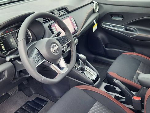 New 2025 Nissan Versa SR w/ Trunk Package FWD image 14