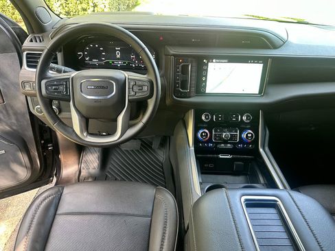 Used 2023 GMC Yukon Denali w/ LPO, Floor Liner Package RWD image 35