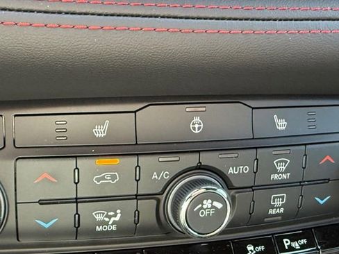 New 2026 Dodge Durango GT w/ Blacktop Package AWD/4WD image 19