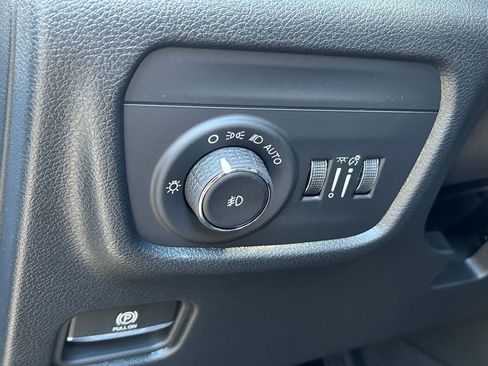 New 2025 Jeep Grand Cherokee L Limited w/ Black Appearance Package image 45