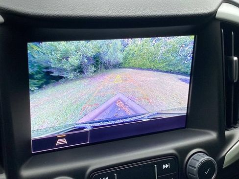 Used 2023 GMC Terrain SLT w/ Infotainment Package II AWD/4WD image 26