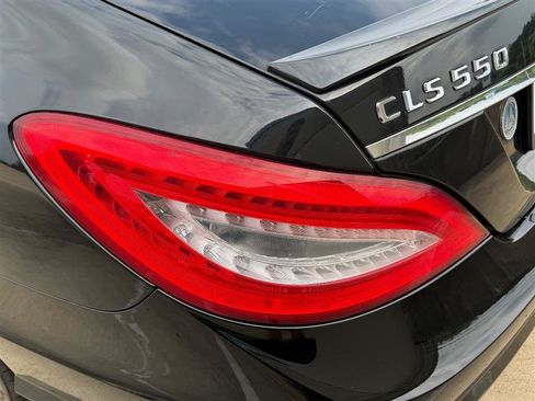 Used 2014 Mercedes-Benz CLS 550 4MATIC image 19