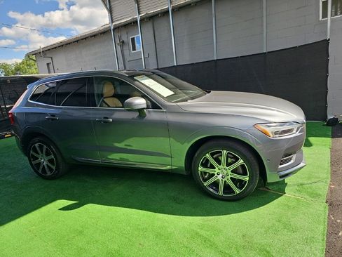 Used 2018 Volvo XC60 T8 Inscription AWD/4WD image 3