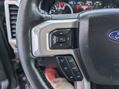 Used 2019 Ford F250 Lariat w/ Lariat Ultimate Package image 13