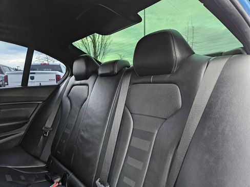 Used 2018 BMW M3 image 40