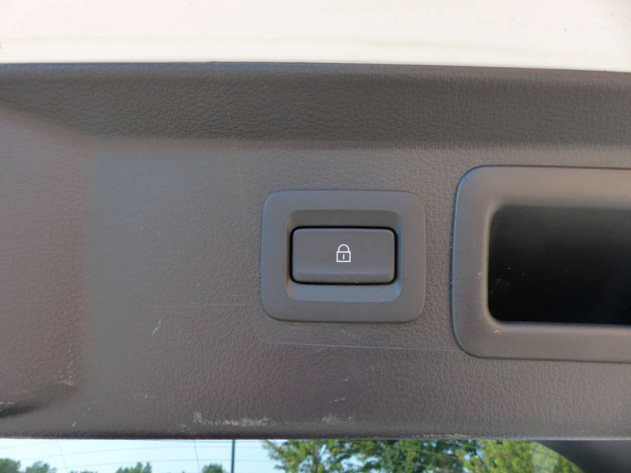 Used 2025 MAZDA CX-50 AWD 2.5 S w/ Weather Package image 41