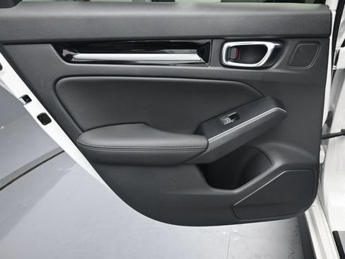 Used 2025 Honda Civic Sport Touring image 23