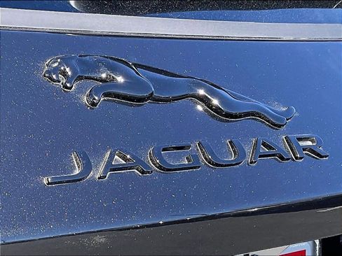 Used 2024 Jaguar E-PACE R-Dynamic SE image 10