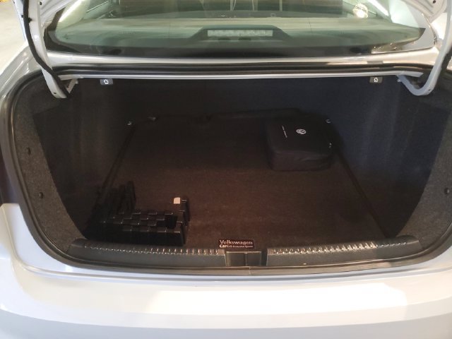 Used 2017 Volkswagen Jetta S FWD image 6