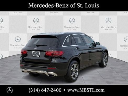 Used 2021 Mercedes-Benz GLC 300 4MATIC image 3