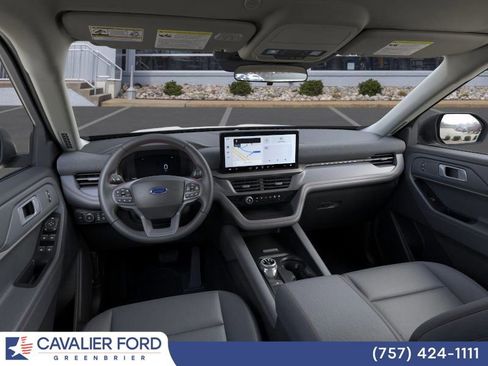 Used 2025 Ford Explorer Active w/ Active Comfort Package image 9