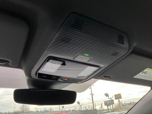 New 2026 Volkswagen ID.4 Pro image 16