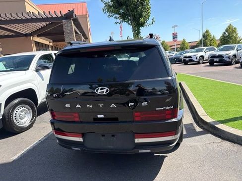 Used 2025 Hyundai Santa Fe Limited AWD/4WD image 13
