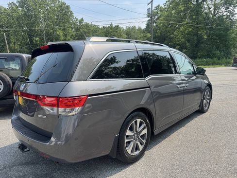 Used 2014 Honda Odyssey Touring image 7