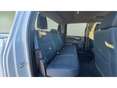 Certified 2025 Chevrolet Silverado 2500 LT w/ Convenience Package image 30