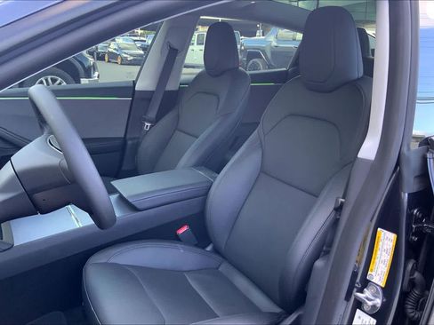 Used 2025 Tesla Model 3 Long Range RWD image 11
