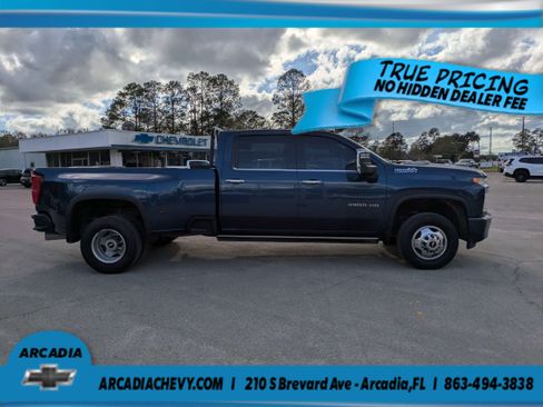 Used 2023 Chevrolet Silverado 3500 High Country AWD/4WD image 3