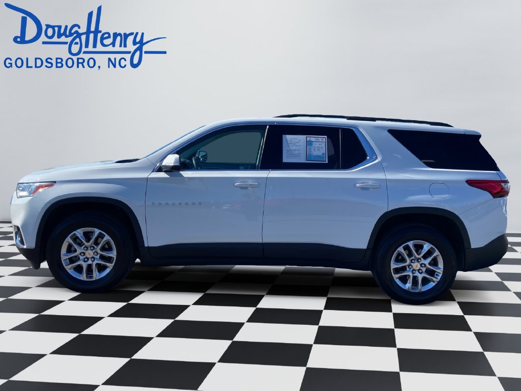 Used 2021 Chevrolet Traverse LT w/ LPO, Floor Liner Package FWD image 2