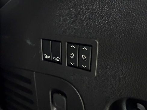 Used 2020 GMC Yukon Denali w/ Open Road Package AWD/4WD image 13